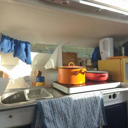 Boat Hotel en barco *