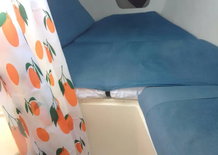 Bateau-hôtel Boat *